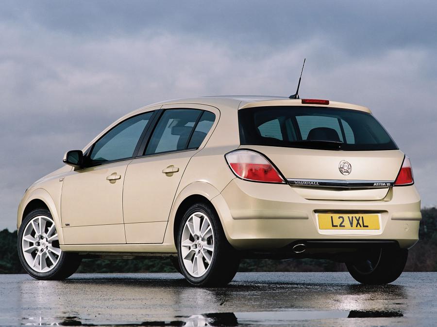 Vauxhall Astra 5-Door 2004 года  (фото 13 из 14)
